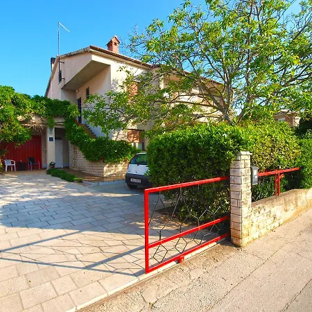 Zvonko 1565 Lägenhet Medulin