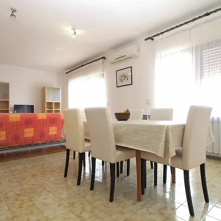 Zvonko 1565 Apartment *