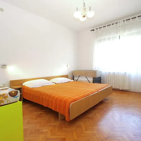 Zvonko 1565 Apartament