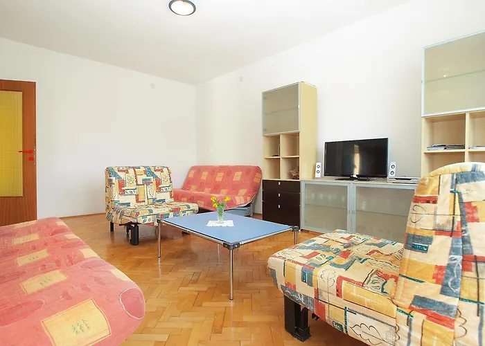 Zvonko 1565 아파트